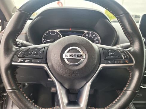 Used 2023 Nissan Sentra SR w/ SR Premium Package image 21