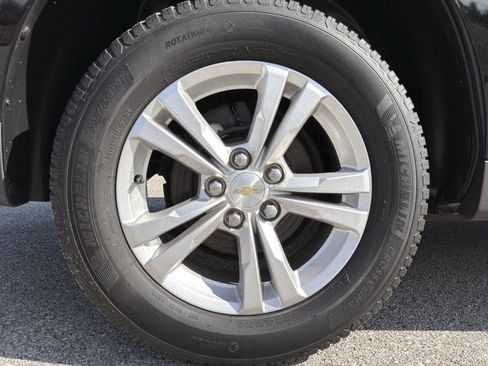 Used 2017 Chevrolet Equinox LS image 30