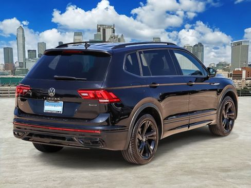 Certified 2024 Volkswagen Tiguan SE R-Line AWD/4WD image 4