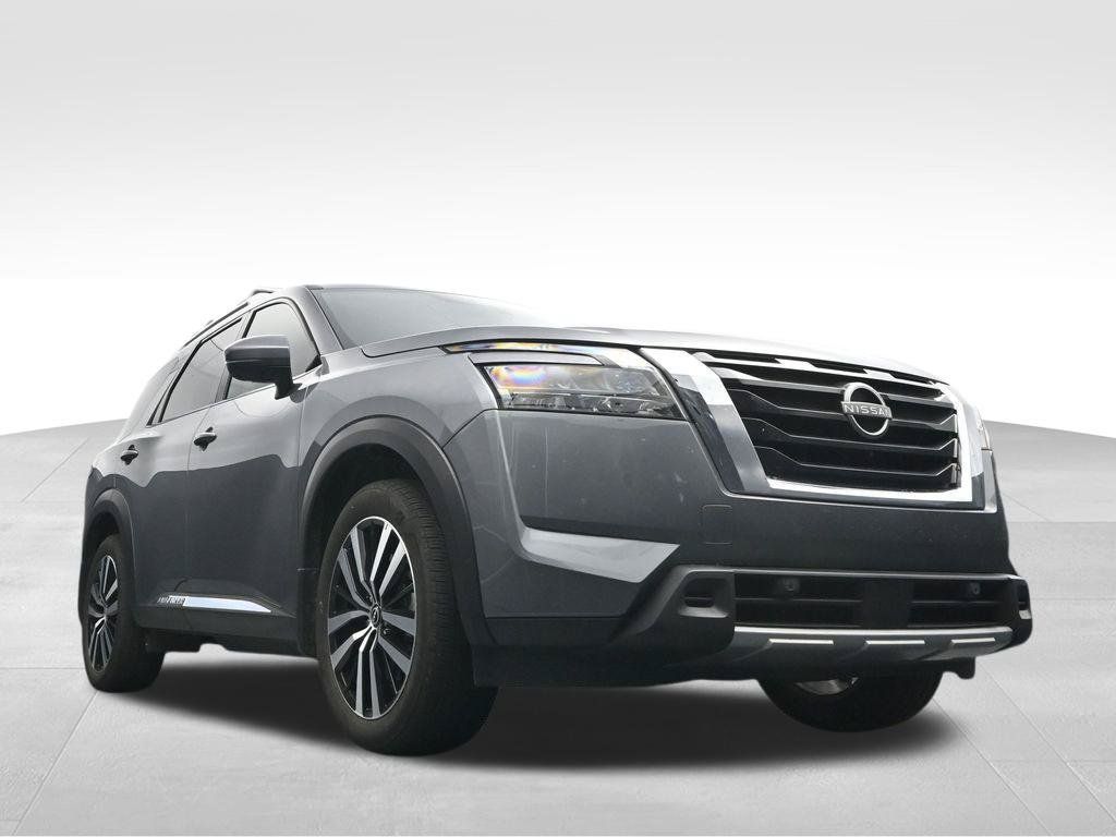 Used 2025 Nissan Pathfinder Platinum AWD/4WD image 43
