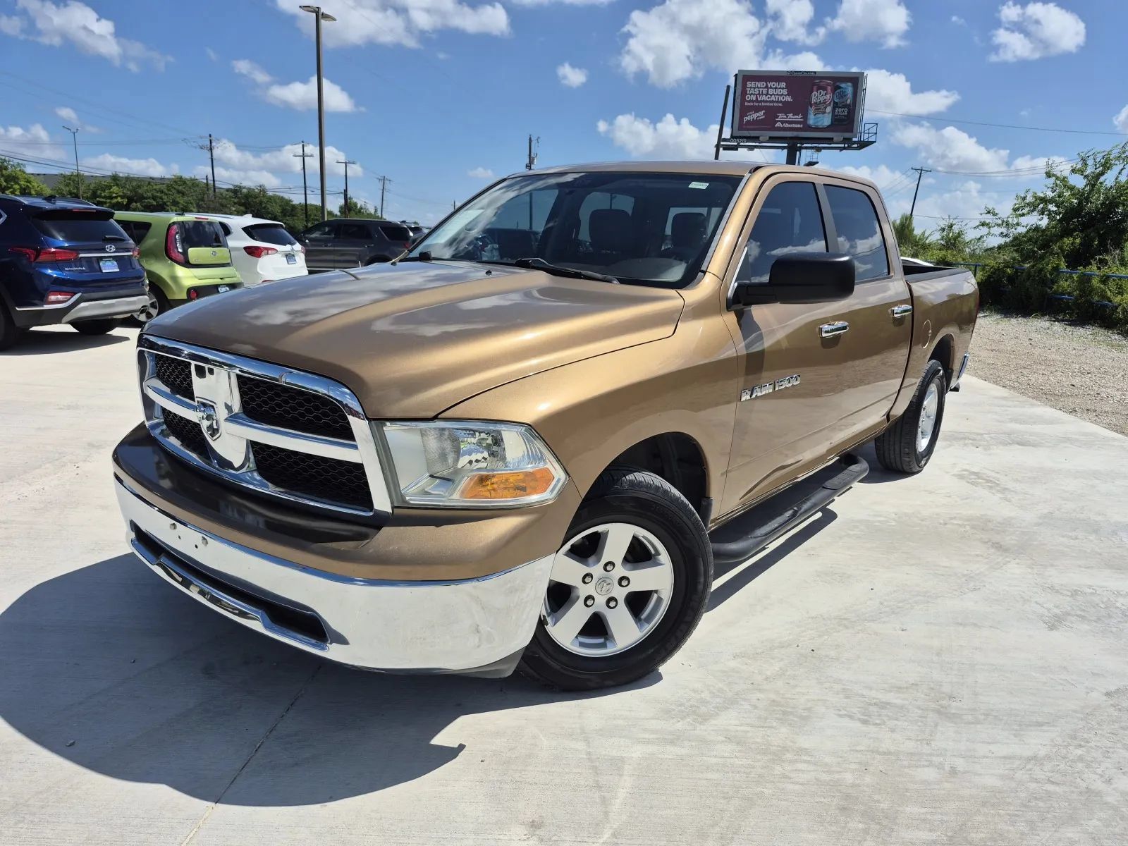 Used 2012 RAM 1500 Classic SLT RWD image 1