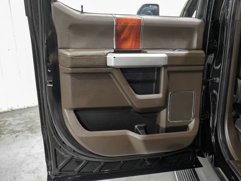 Used 2022 Ford F250 King Ranch w/ King Ranch Ultimate Package AWD/4WD image 46