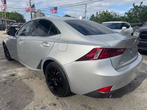 Used 2015 Lexus IS 250 RWD image 3