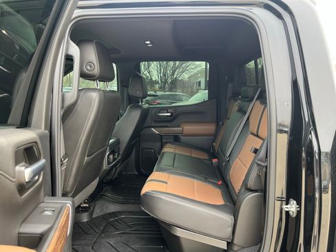 Used 2020 Chevrolet Silverado 1500 High Country w/ Technology Package image 16