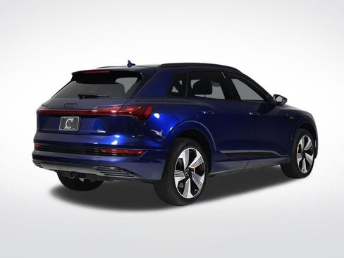 Used 2023 Audi e-tron Premium Plus w/ Premium Plus Package AWD/4WD image 5