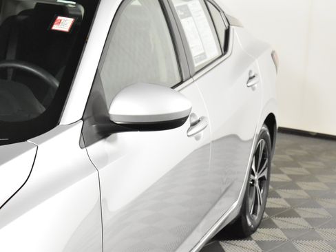 Used 2023 Nissan Sentra SV image 13