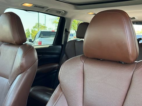 Used 2019 Subaru Ascent Touring w/ Popular Package #3 AWD/4WD image 11