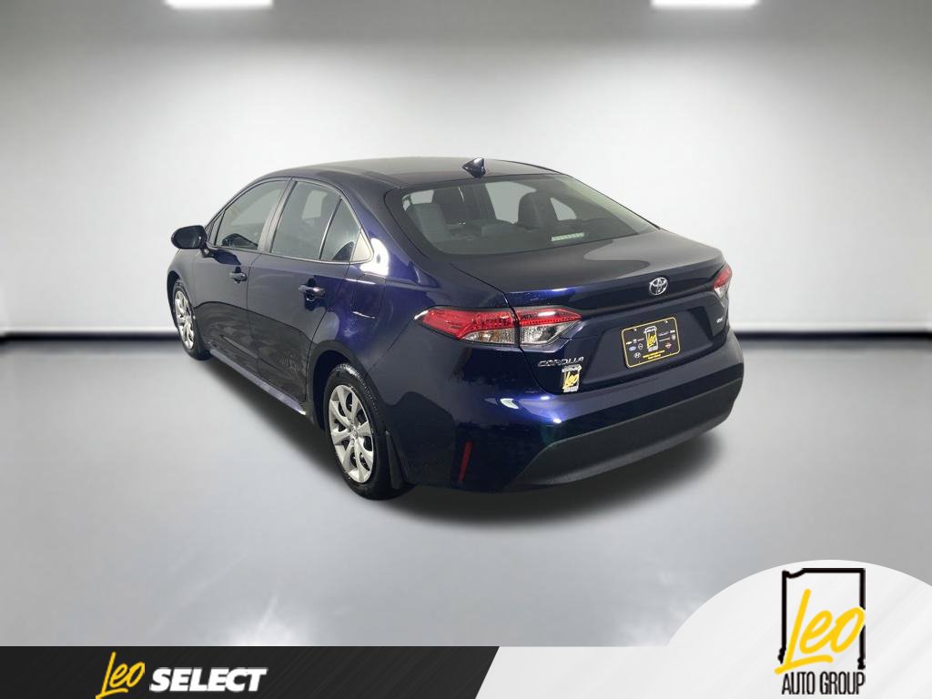 Used 2025 Toyota Corolla LE FWD image 4