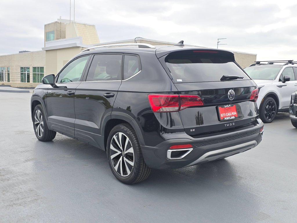 Used 2023 Volkswagen Taos SE AWD/4WD image 5