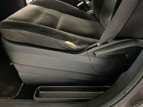 Used 2017 Dodge Grand Caravan SE FWD image 25