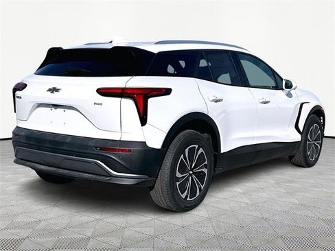 New 2026 Chevrolet Blazer EV LT image 6