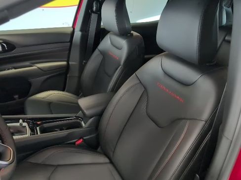 New 2026 Jeep Compass Trailhawk w/ Trailer Tow Group image 14