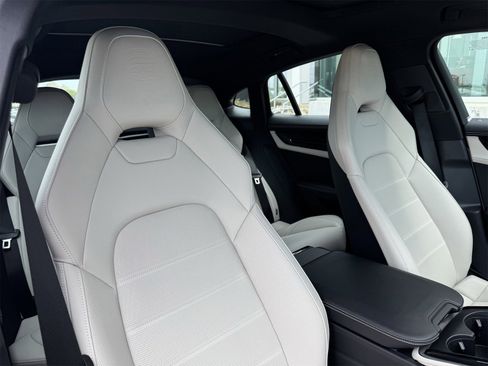 New 2025 Porsche Panamera 4 image 28