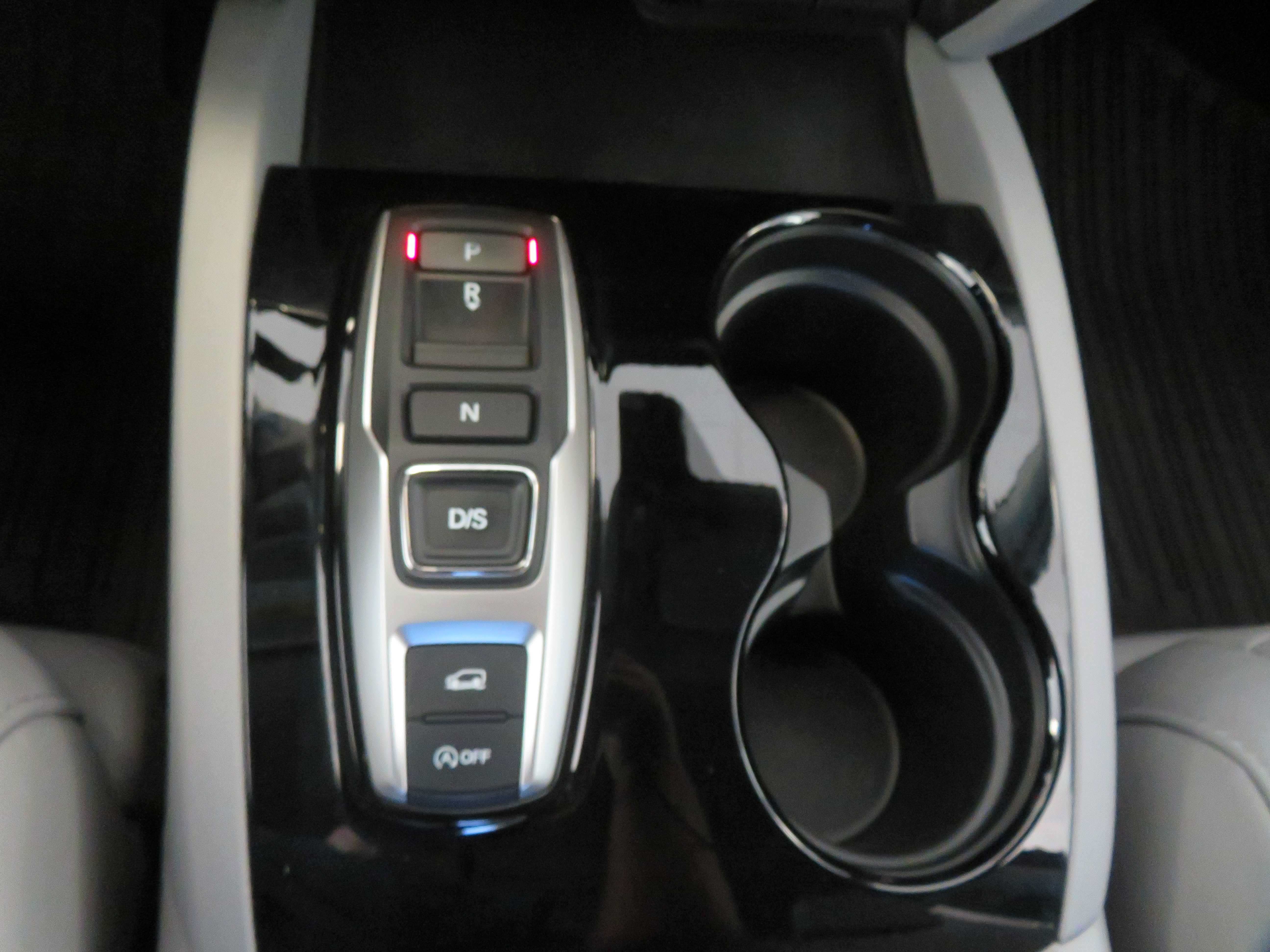 Used 2017 Honda Pilot Elite image 51