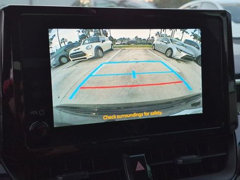 Used 2024 Toyota Corolla LE w/ LE Convenience Package FWD image 19