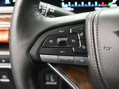 Used 2024 Cadillac Escalade Sport Platinum w/ LPO, ONYX Package image 37