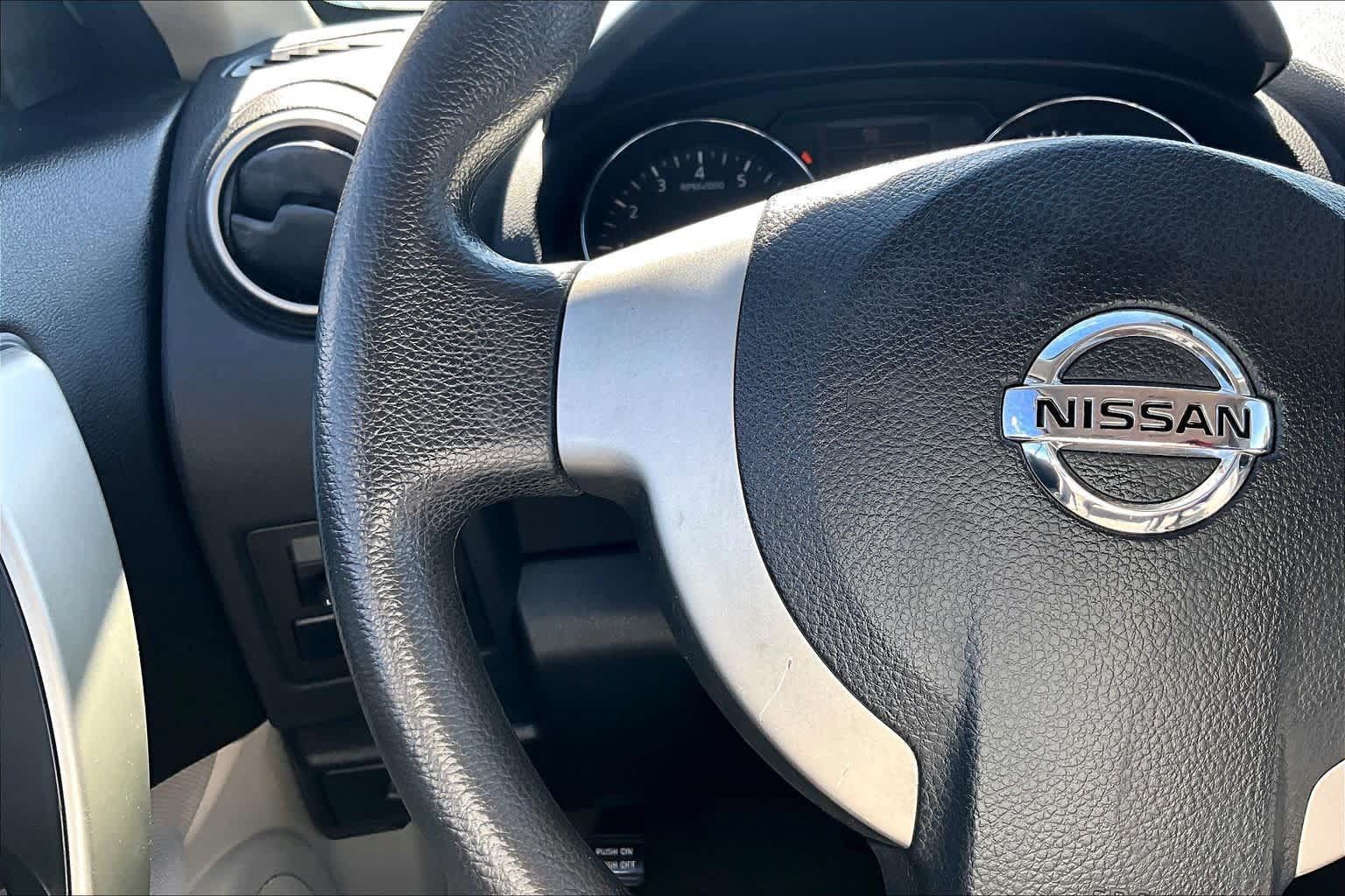 Used 2011 Nissan Rogue S FWD image 23