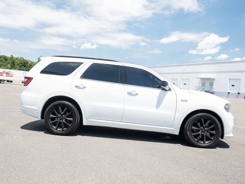 Used 2018 Dodge Durango R/T w/ Technology Group AWD/4WD image 7