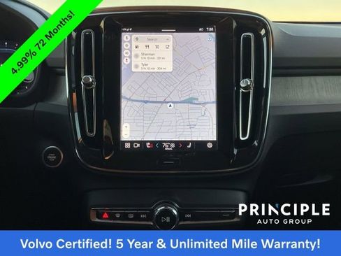 Certified 2025 Volvo XC40 B5 Core image 17