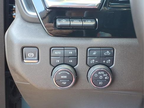 Used 2025 Chevrolet Silverado 1500 LTZ w/ LTZ Premium Package AWD/4WD image 13