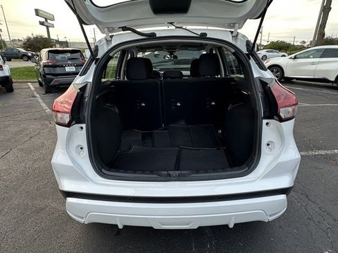 Certified 2024 Nissan Kicks SV image 16