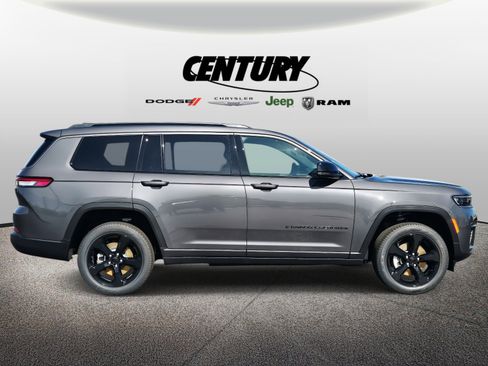 New 2026 Jeep Grand Cherokee L Limited image 2