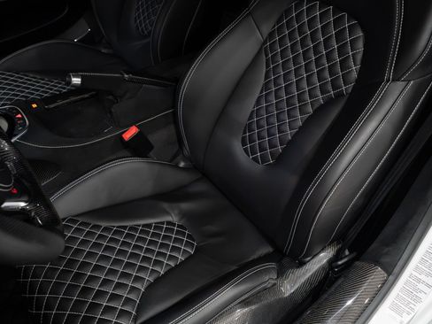 Used 2014 Audi R8 V10 AWD/4WD image 12