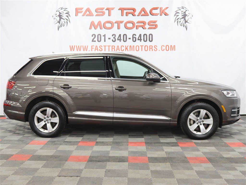 Used 2017 Audi Q7 2.0T Premium Plus AWD/4WD image 4