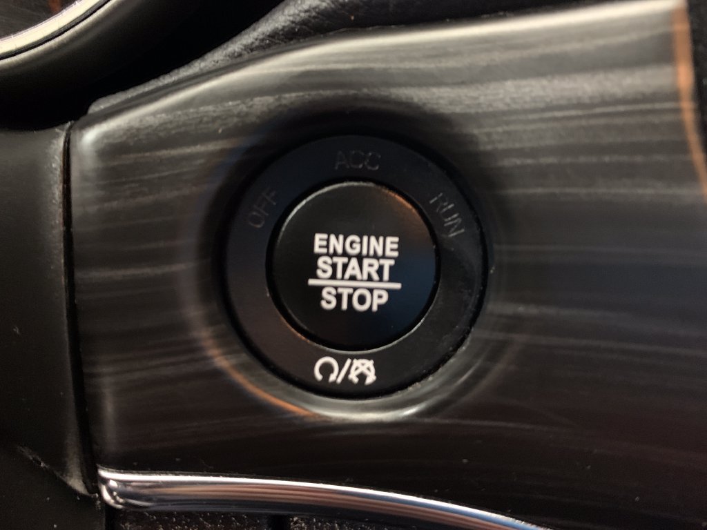 Used 2021 Jeep Grand Cherokee Limited w/ Luxury Group II AWD/4WD image 26
