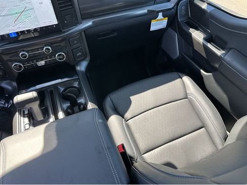 New 2026 Ford F150 Lariat w/ Equipment Group 502A High image 13