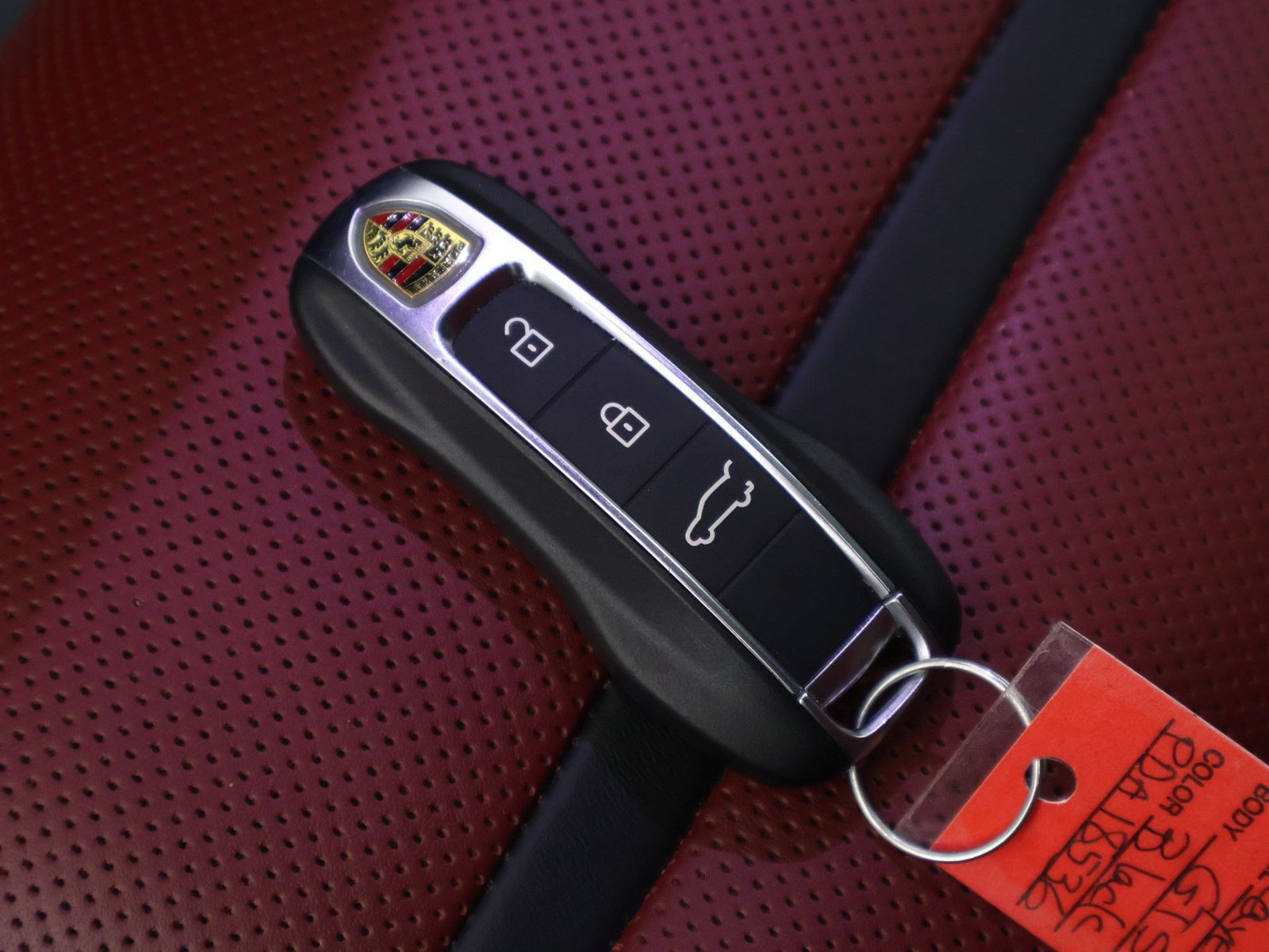 Certified 2023 Porsche Cayenne GTS AWD/4WD image 34