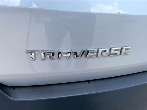 Used 2018 Chevrolet Traverse LT FWD image 8