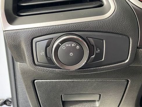 Used 2016 Ford Edge SEL w/ Equipment Group 201A AWD/4WD image 14