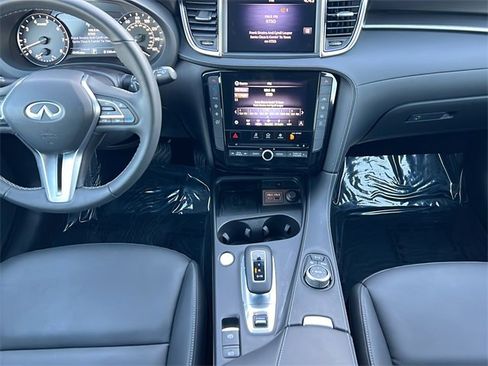 Certified 2025 INFINITI QX50 Pure image 12