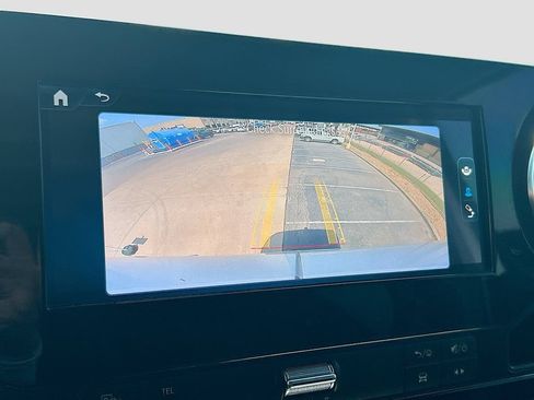 Used 2025 Mercedes-Benz Sprinter 2500 image 12