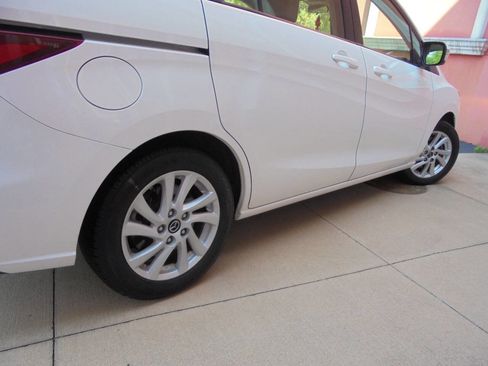 Used 2015 MAZDA MAZDA5 Sport FWD image 22