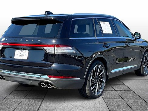 Used 2025 Lincoln Aviator Reserve w/ Illumination Package image 13