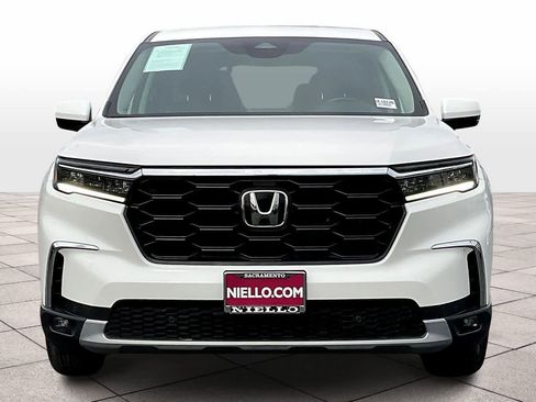 Used 2023 Honda Pilot EX-L image 3