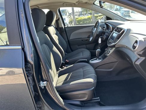 Used 2017 Chevrolet Sonic LT image 20