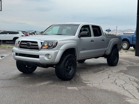 Used 2010 Toyota Tacoma 4x4 Double Cab V6 image 12