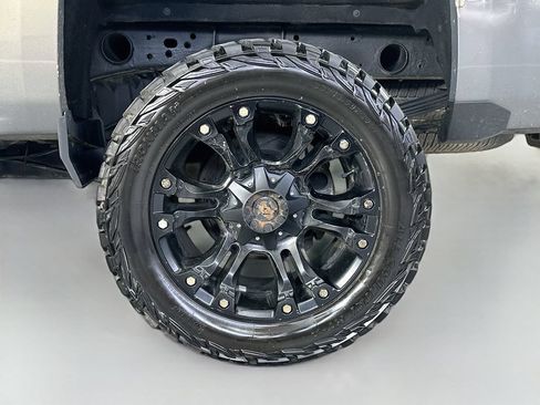 Used 2017 Chevrolet Silverado 2500 LT w/ LT Convenience Package AWD/4WD image 31