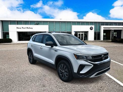 Certified 2023 Volkswagen Taos S FWD image 8