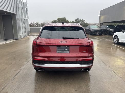 Certified 2025 Audi Q5 Premium w/ Convenience Package image 7