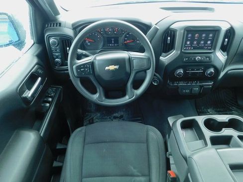Used 2024 Chevrolet Silverado 1500 Custom w/ Turbomax Blackout Package AWD/4WD image 6