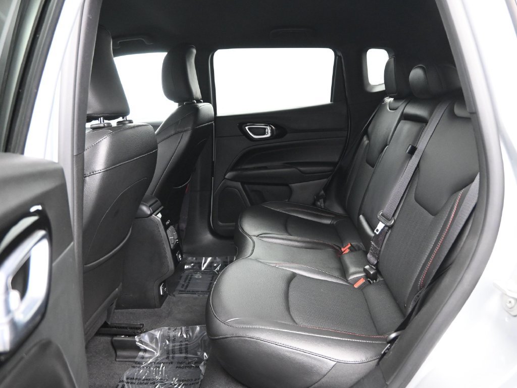 Used 2024 Jeep Compass Trailhawk AWD/4WD image 29