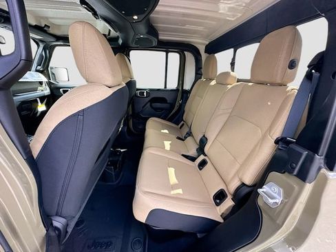New 2026 Jeep Gladiator Sport image 16