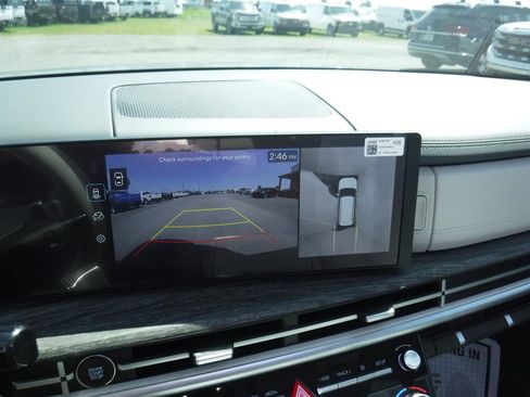 Used 2024 Hyundai Santa Fe Limited image 18