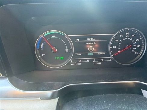 Certified 2023 Kia Sorento EX AWD/4WD image 9