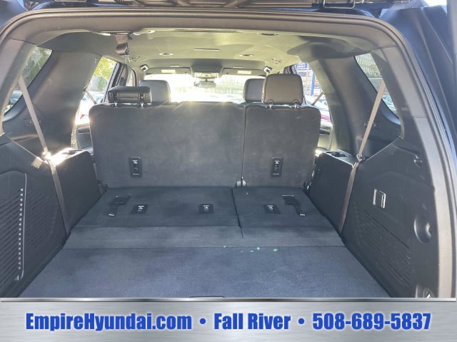 Used 2025 Chevrolet Tahoe LT AWD/4WD image 6