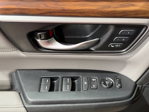 Used 2019 Honda CR-V EX-L image 16